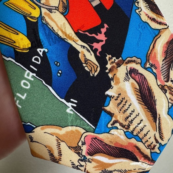 Nicole Miller Men's Florida 1994 Tie 100% Silk Hand Sewn Scuba Shells - Picture 8 of 8